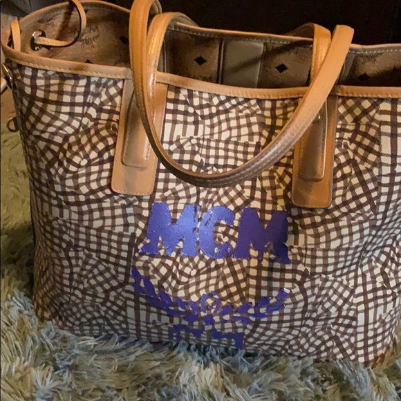 MCM Visetos medium shopper. Gently worn. No pouch - Picture 2 of 2